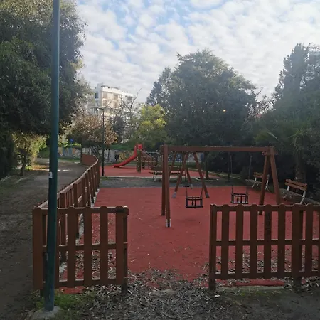 Cozy 2 Bdr Free Parking Wifi Apartmán