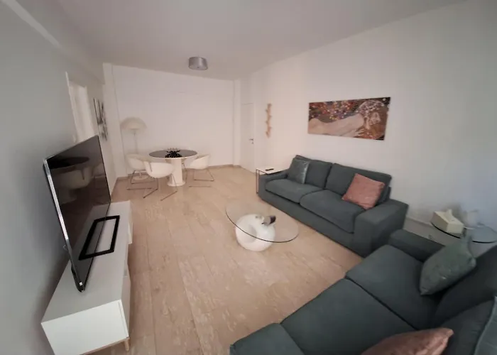 Cozy 2 Bdr Free Parking Wifi Apartmán *