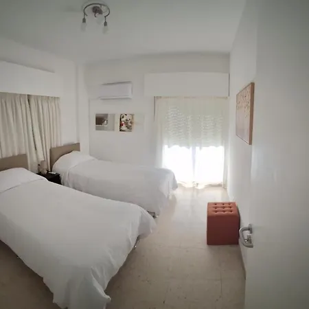 Cozy 2 Bdr Free Parking Wifi Apartament Nicosia